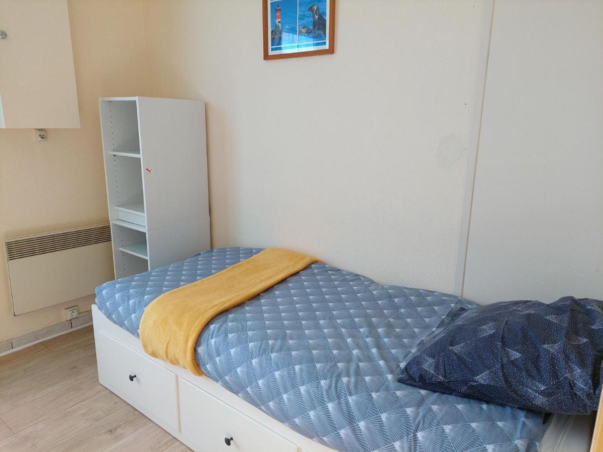 Holiday Home In Plouarzel Екстериор снимка